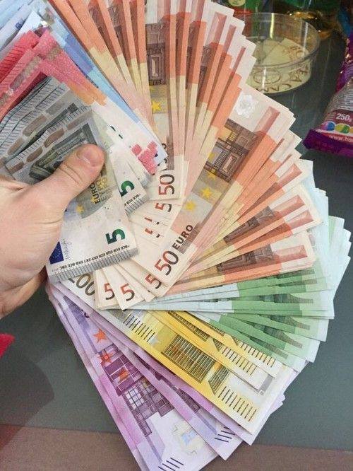 Euro €5 Bills